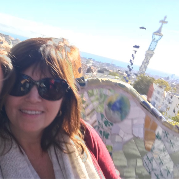 Meet your Posher - Picture 1 of 3